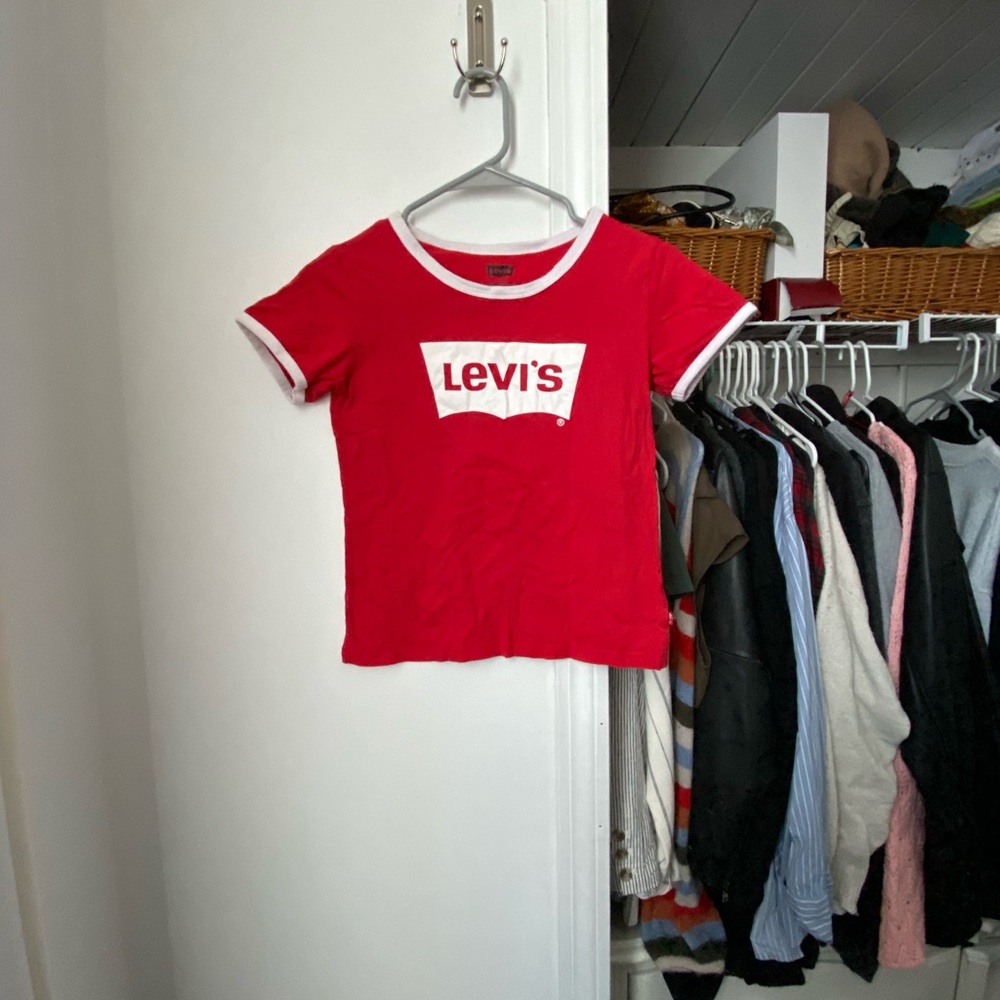 Levi's Red T-Shirt - Cropped